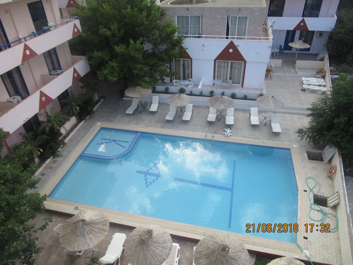 Saint Konstantin Beach Apartments Stegna Exterior photo